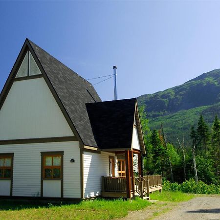 Gite Du Mont-Albert - Sepaq Sainte Anne des Monts Exterior photo