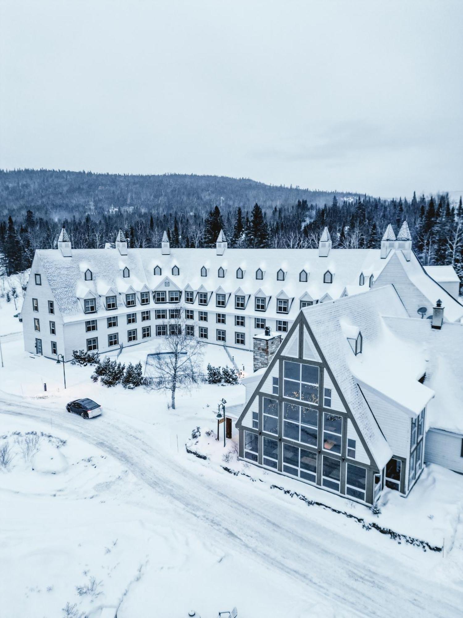 Gite Du Mont-Albert - Sepaq Sainte Anne des Monts Exterior photo